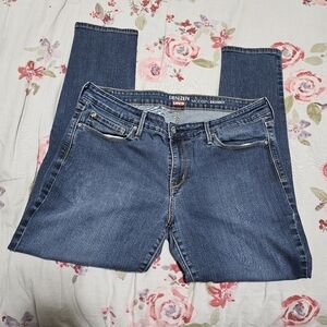 Denizen from Levi Size 16 Regular modern skinny jean 33x32